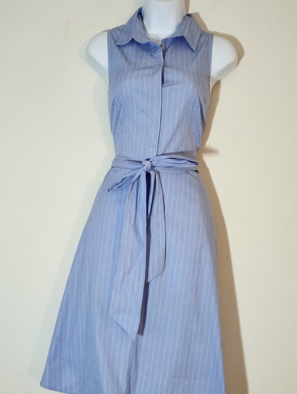 Ann Taylor Factory Sleeveless Pinstripe Midi Shirtdress with Belt Size: 8 Color: - Picture 16 of 16